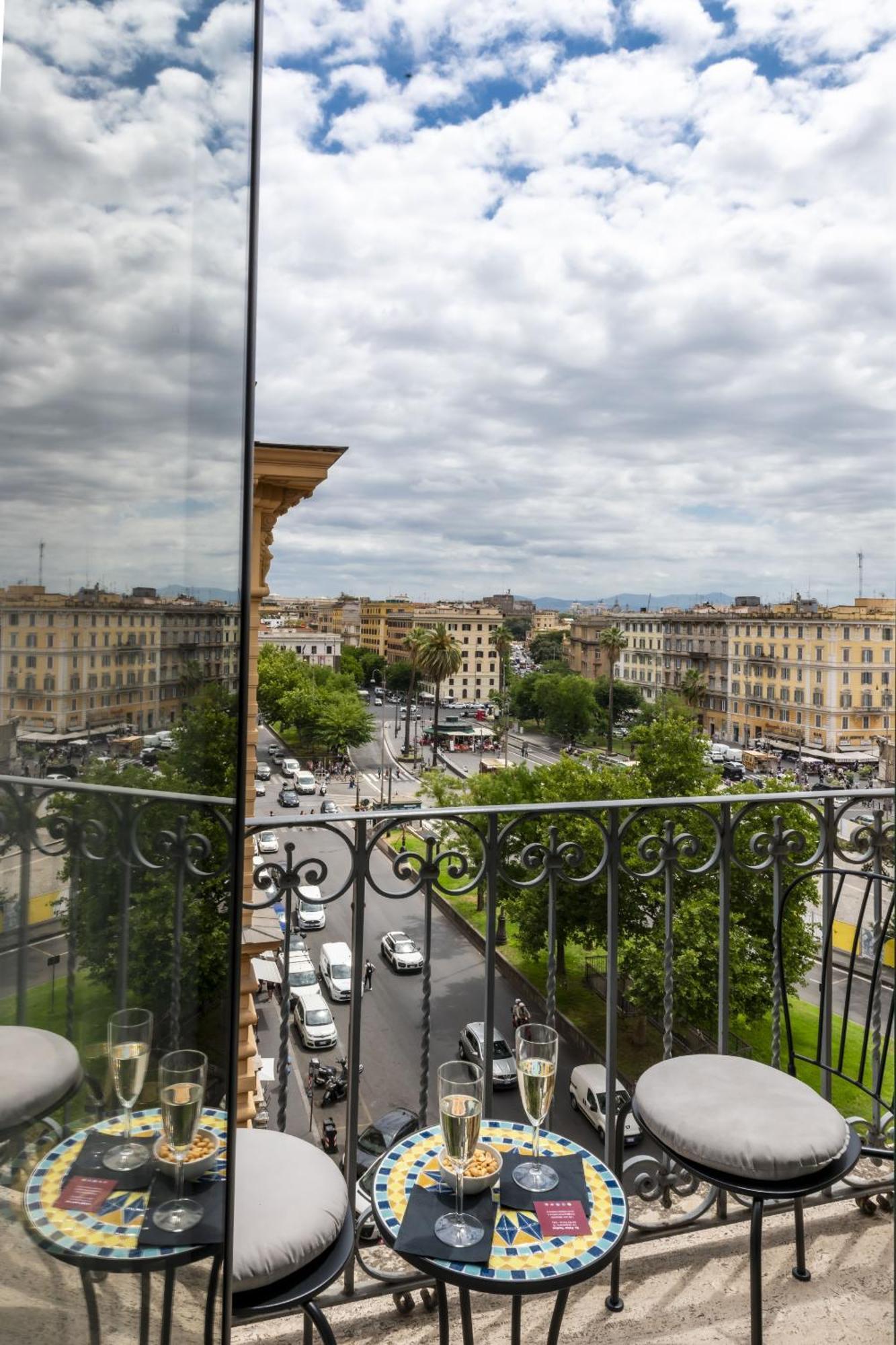 St Peter Twelve Bed and Breakfast Rome Buitenkant foto